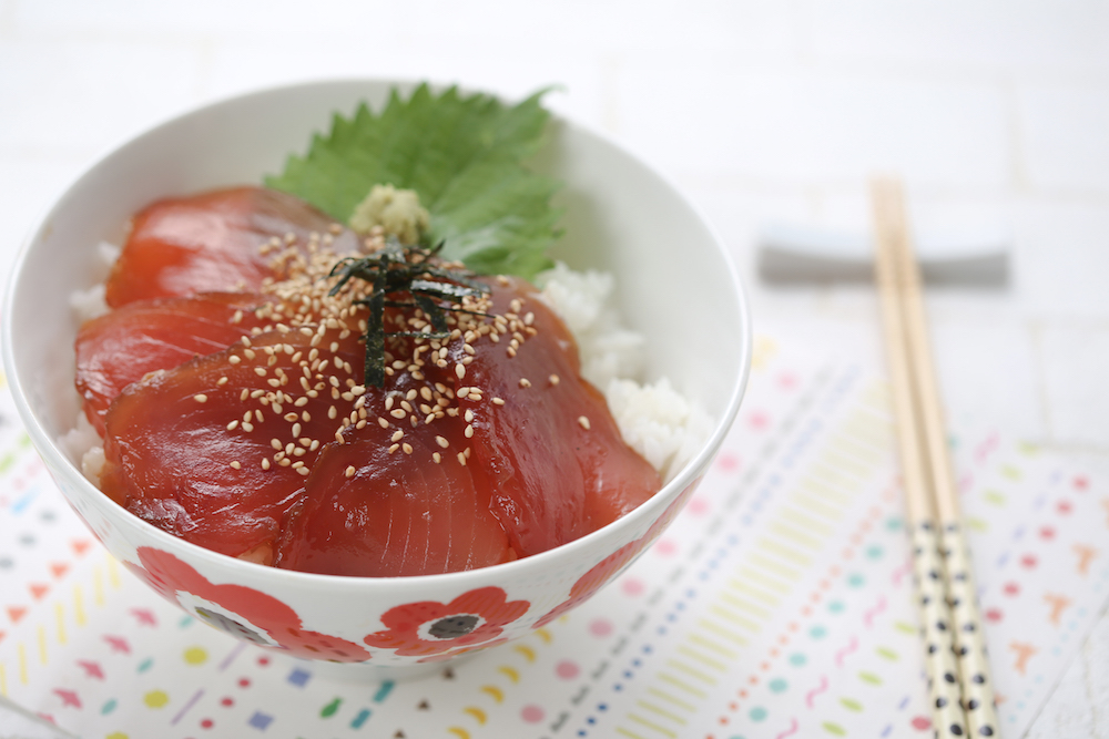 トンボマグロの漬け丼 イオン琉球のおすすめレシピ おいしい 県産食品を使ったレシピ