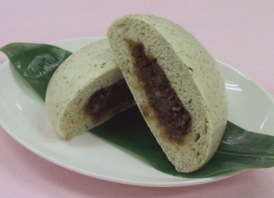 空心菜肉包(ウンチェー饅頭のそぼろ包み)