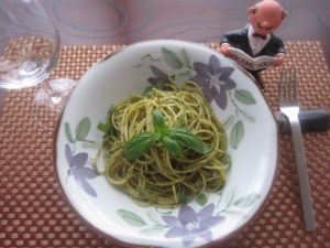 県産バジルを使ったジェノベーゼパスタ