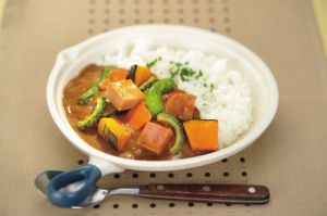 スパム入り沖縄風野菜カレー