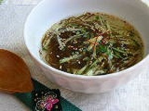 韓国風もずくの冷製スープ