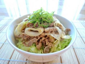 豚とキャベツの柚子胡椒風味丼♪