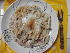 ぐるくん煮込みのカルボうどん