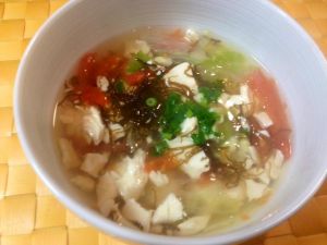 豆腐と”もずく”のぷるぷるスープ