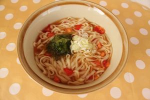 塩トマトアーサうどん