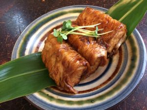 くるま麩くるくる厚揚げラフテー