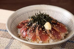 かつおのさっぱり丼