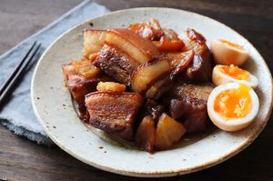 炊飯器で作る泡盛香るパインラフテー